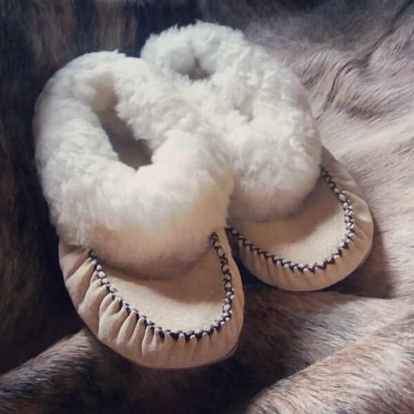 Moccasin Sheepskin Slippers – Layed Back Lifestyle