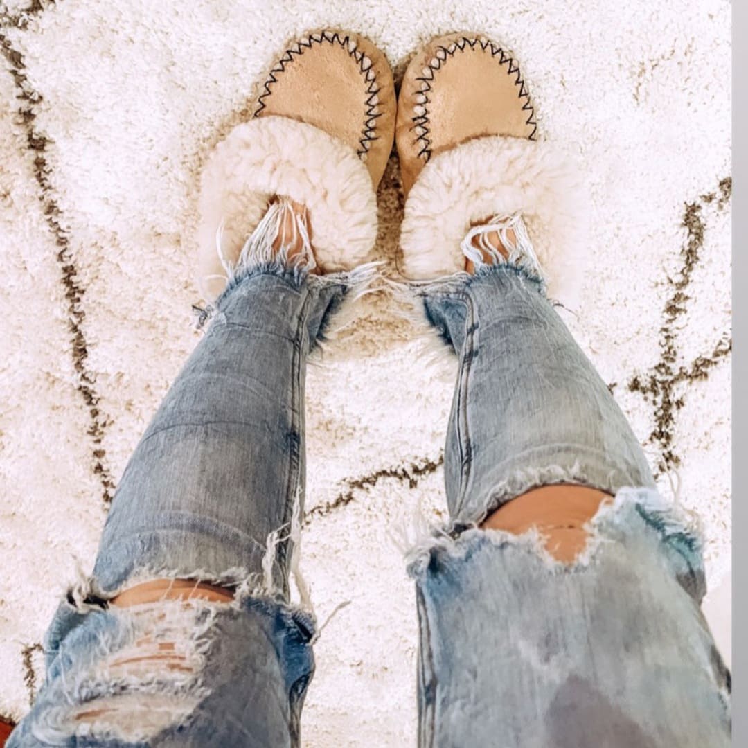 Sheepskin Slippers β Layed Back Lifestyle