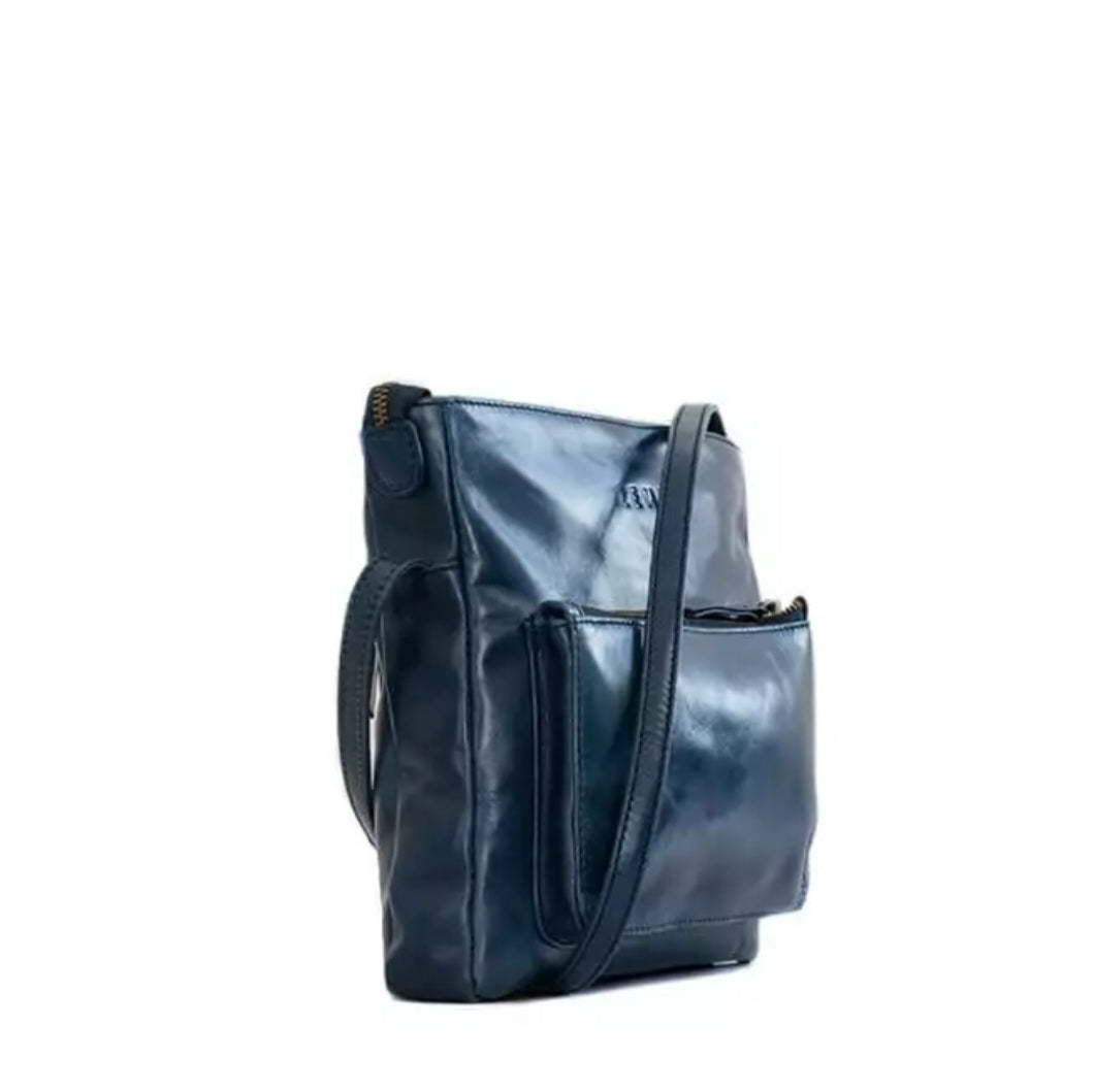 Pisa Navy by Zemp – Layed Back Lifestyle