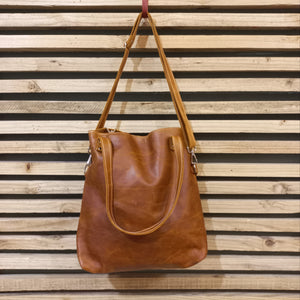 Square Tote in Toffee