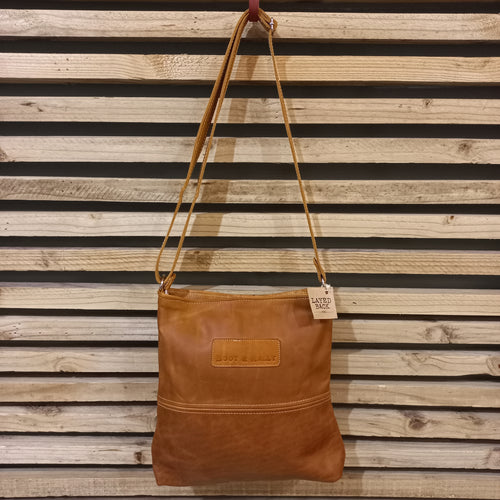 Maxi Hipster in Toffee by boot & Rally