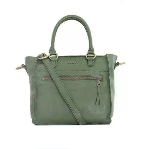 27 x 23 x 15 cm
The Bastille grab-and-go bag is a standout everyday addition to any wardrobe. It’s effortless, timeless design fits in with any style. The epitome of functionality and fashion.

Vegetable tanned leather
Unlined (RAW)
Antique Brass hardware
Inside and outsize zips & multi-functional open pockets
Top zip closure
Handle drop 12 cm
Detachable shoulder strap 98 – 108