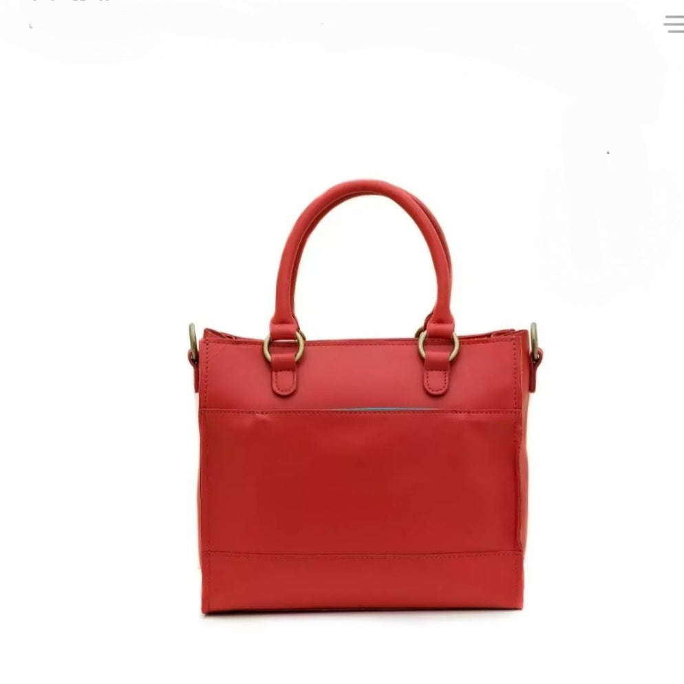 Bastille by Zemp in Coral – Layed Back Lifestyle